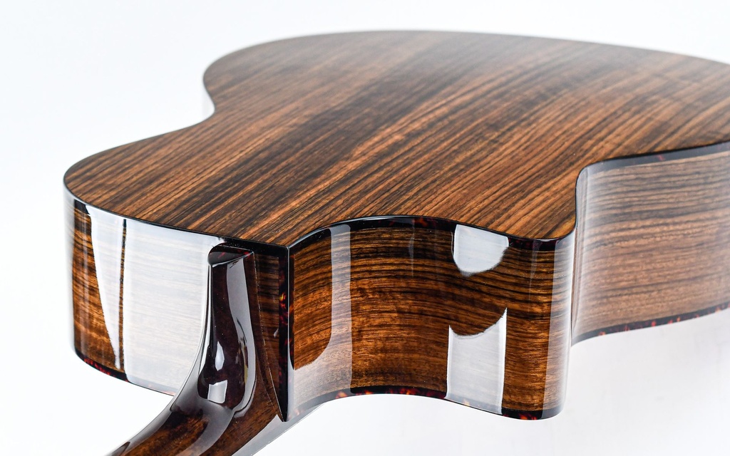 Eastman AC222CE Deluxe Goldburst | The Fellowship of Acoustics